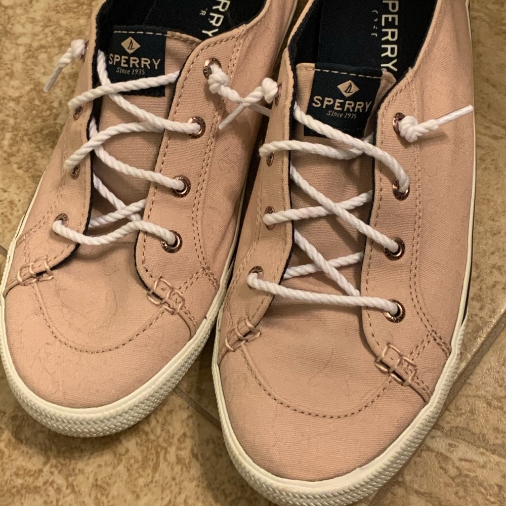Sperry, rose color sneakers